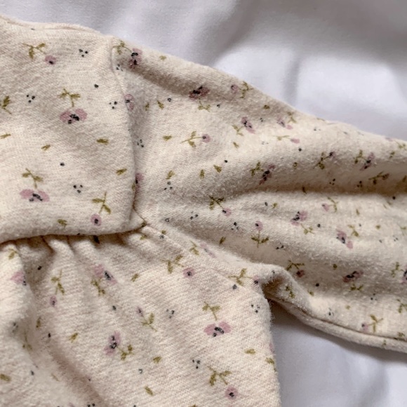 Zara long sleeve floral dress with ruffle hem size 9-12 months - Picture 5 of 7